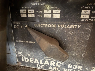 Used LINCOLN R3R-300 ARC WELDER Arc Welders Michigan US | Miedema Asset Management Group #1369517