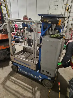 Used GENIE GR-15 Manlifts British Columbia CA | Lenmark #1426271