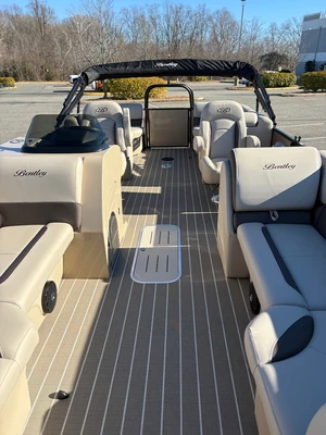 New | in-Stock 2026 BENTLEY PONTOONS 223 NAVIGATOR Boats (Misc) Virginia US | Affordable Outdoors #1638033