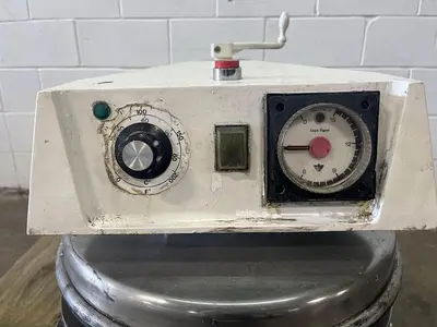 Doughpro Manual Pizza Dough Press