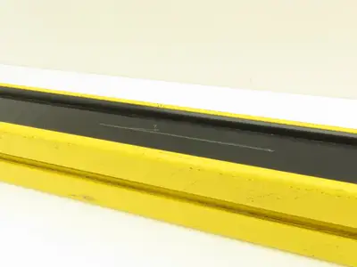 Sick MGSS90-12 Safety Light Curtain Transmitter Sender 900mm Scratches In Lens