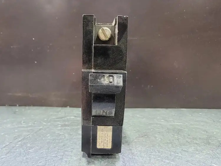 Used FEDERAL PIONEER NA140 Switchgears British Columbia CA | Lenmark #243662