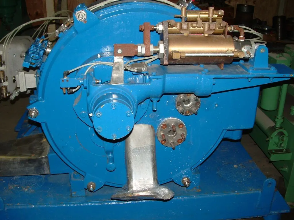 Alfa-Laval HOZHY 650 peeler centrifuge, Hastelloy C-22.