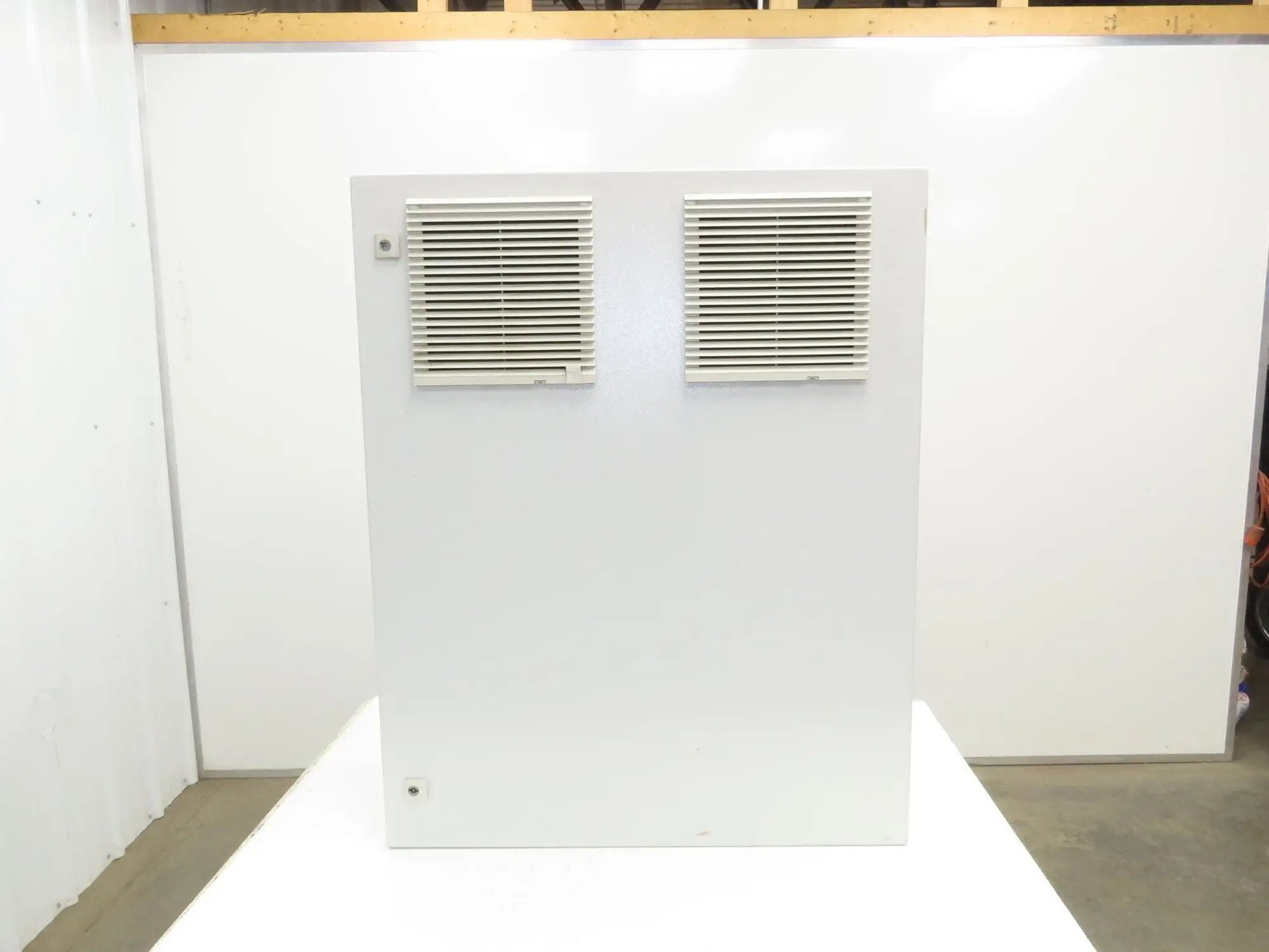 Rittal AE1180.709 Electrical Enclosure 1000x800x280mm NEMA 12 Backplate