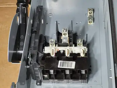 USED SQUARE D CHU363AWK