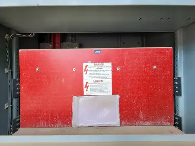 Power Distribution Center (PDC), 1600A Main, 2-400A & 4-100A
