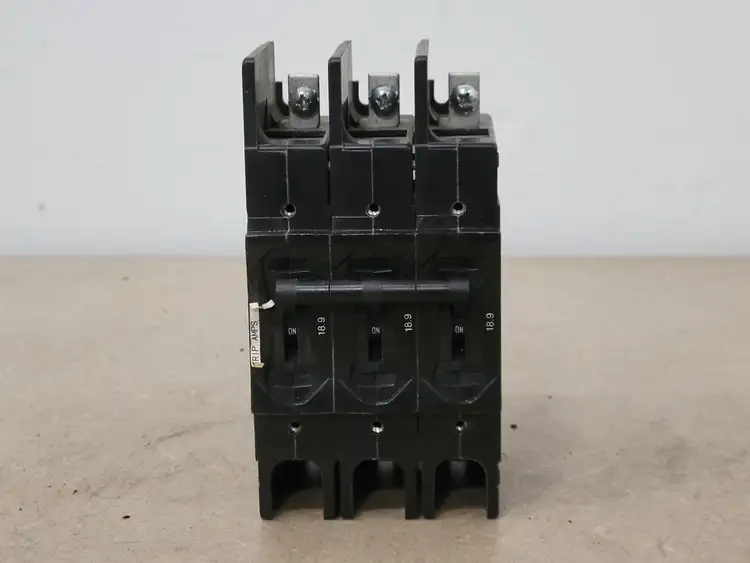 Used AIRPAX 219-3-28779-27 Switchgears British Columbia CA | Lenmark #240969