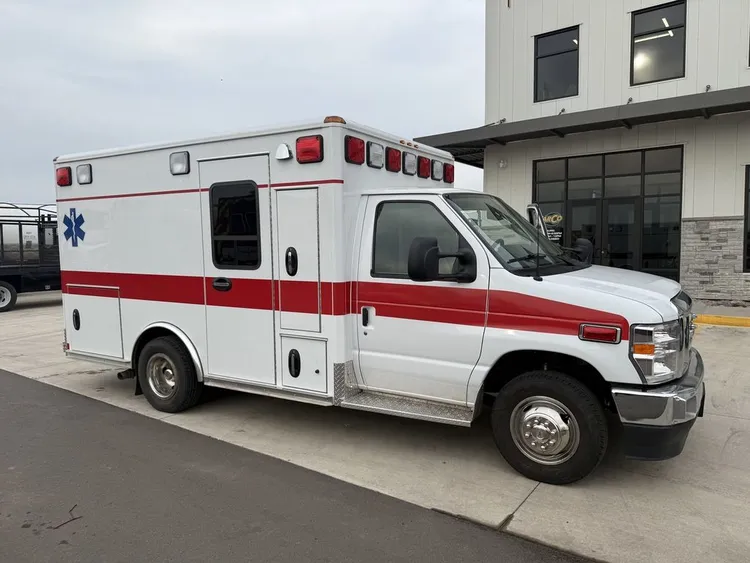 Used 2023 FORD WHEELED COACH AMBULANCE Misc Trucks Minnesota US | Carco Truck & Equipment #1514134