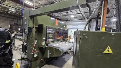 ATOM MODEL S-530-CN-BP AUTOMATIC BELT FED TRAVELING HEAD DIE CUTTER