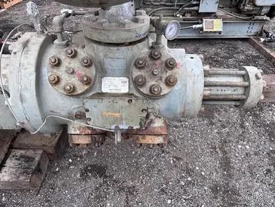 Gemini FE650C-2 Compressor Frame SN 50F530 with 89 series cylinders size 10.5” x 5.75”