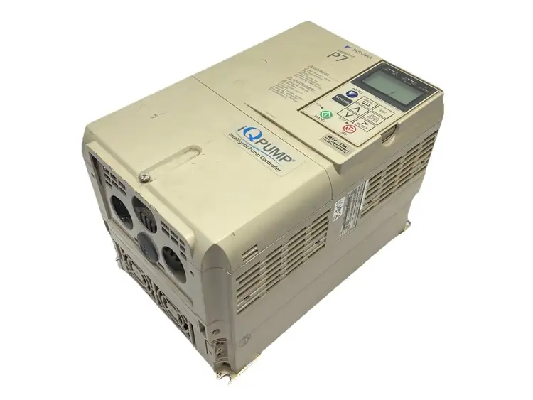 Used YASKAWA P7 VARISPEED IQ PUMP CONTROLLER DRIVE 3PH 27A 480V Pumps | Maverick Industrial Sales #1099151