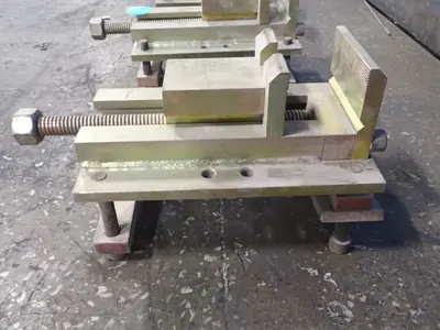 8.5" X 4.75" Vise