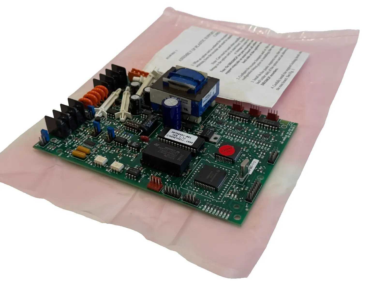 NEW HONEYWELL 30756081-501 PC BOARD 30756081501