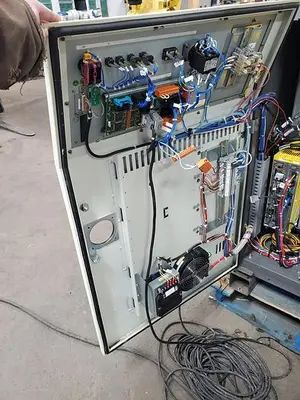 USED 2010 FANUC M-20IA/10L