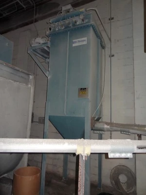 USED 2001 YOUNG VM 72-25