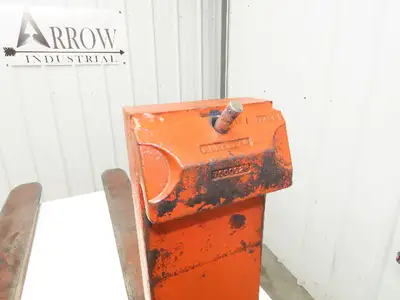 Used CASCADE _UNKNOWN_ Forklift Attachments Indiana US | Arrow Industrial #1366961