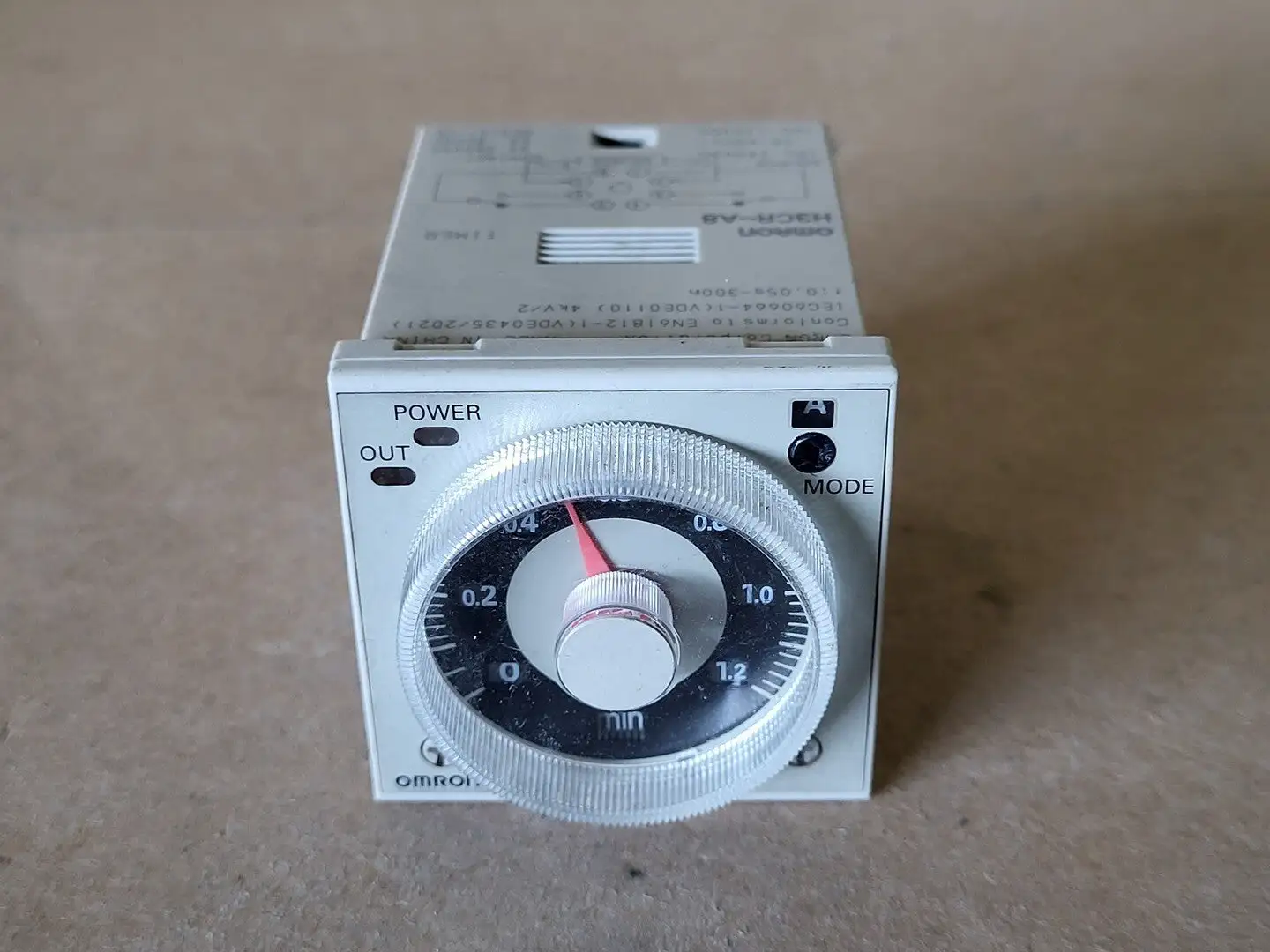 USED OMRON H3CR-A8