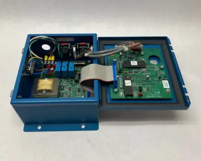 USED PINNACLE SYSTEMS MICROGUARD METAL BOX CONTROLLER MODULE