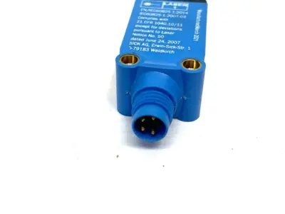 USED SICK RETRO-REFLECTIVE PHOTOELECTRIC SENSOR 1061561
