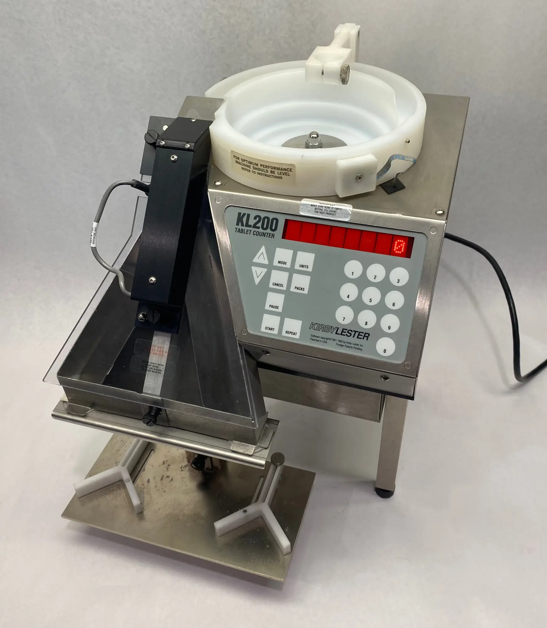 Used Kirby Lester Vibratory Bowl Pill/Tablet Counter, High-Capacity, Dual-Lane Tablet/Capsule Counters Michigan US | Maverick Industrial Sales #1397930