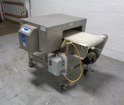 Used 2009 LOMA MFG. IQ2 Metal Detectors California US | BakeryEquipment.com #1555041
