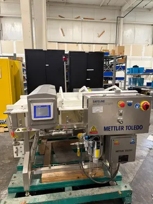 Used METTLER TOLEDO SAFELINE Metal Detectors Illinois US | M&M Equipment Corp. #1385645