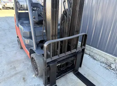 Used TOYOTA 8FGCU25 Misc Forklifts Michigan US | KD Equipment Sales #1567937