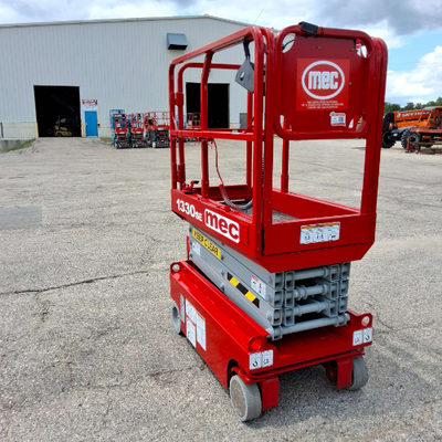 Used 2017 MEC 1330SE Scissor Lifters Wisconsin US | Stack Equipment #926388