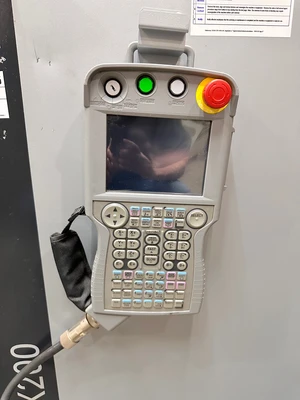 USED YASKAWA DX200