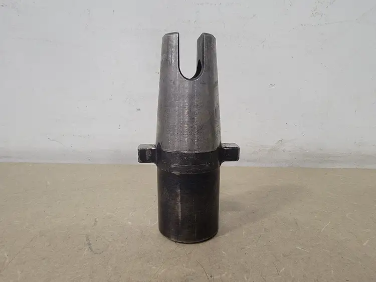 Used UNIVERSAL ENGINEERING 80329 Tooling & Accessories (Other) British Columbia CA | Lenmark #408901