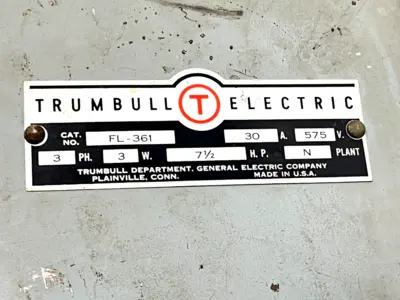 Used Trumbull Busway 30A, 575V, 3 PH, 3W, 7-1/2 HP Circuit Breakers Michigan US | Maverick Industrial Sales #1394392