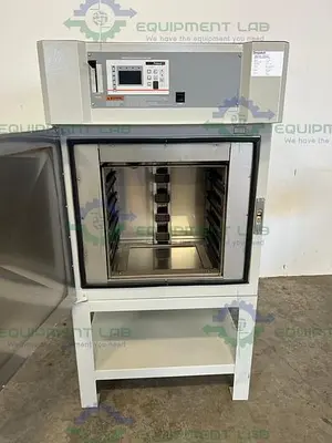 USED DESPATCH LAC1-38B-7 BURN-IN OVEN 260°C / 500°F ON STAND  18" X 18" X 18"
