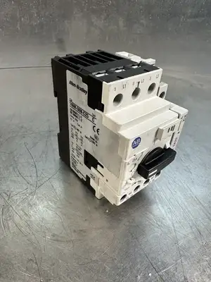 Allen Bradley 140M-D8N-C25 SC + (140M-C-A) (BIN-1.5.5)