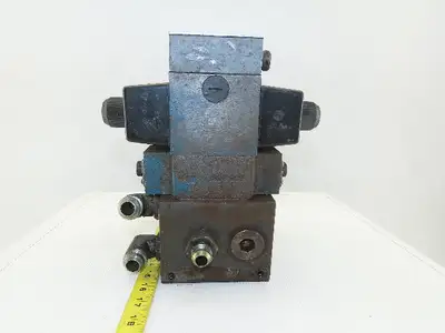 Rexroth 4WE10D31/0FCW110N9DAL 4/2 Way Hydraulic Valve Check Assembly 115V Coil