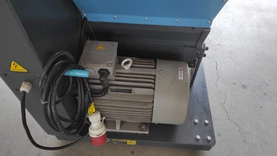 USED 2013 SHINI -
