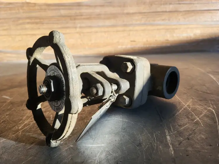 Used 2018 DHV _UNKNOWN_ Valves/Fittings British Columbia CA | Lenmark #256864