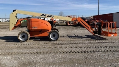 USED 2023 JLG 600 AJ