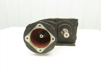 FG220S01 Gearbox Reducer 9.864 Ratio Dual Output Shaft IEC 63 Motor Adapter