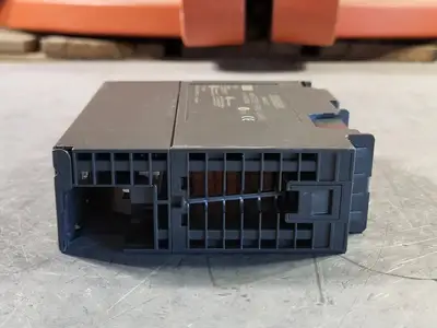 NEW SIEMENS 6ES7321-1BH02-0AA0