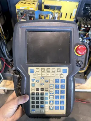 USED 2004 FANUC F–63822