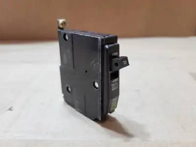 Used SQUARE D QOB130 Switchgears British Columbia CA | Lenmark #1486888