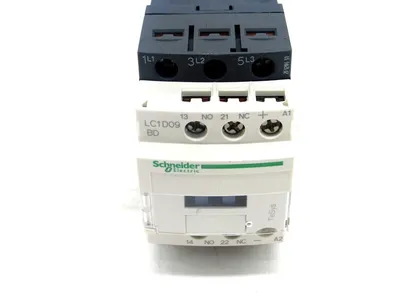 NEW SCHNEIDER ELECTRIC LC1-D09-BD CONTACTOR LC1D09BD