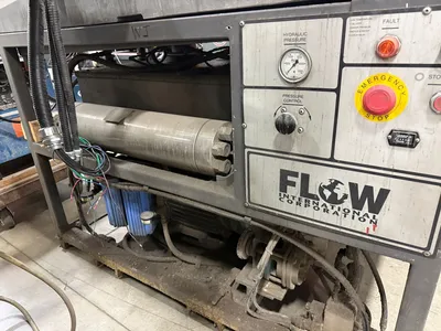 FLOW 7XD-55 Waterjet Cutters | ListingHippo (8)