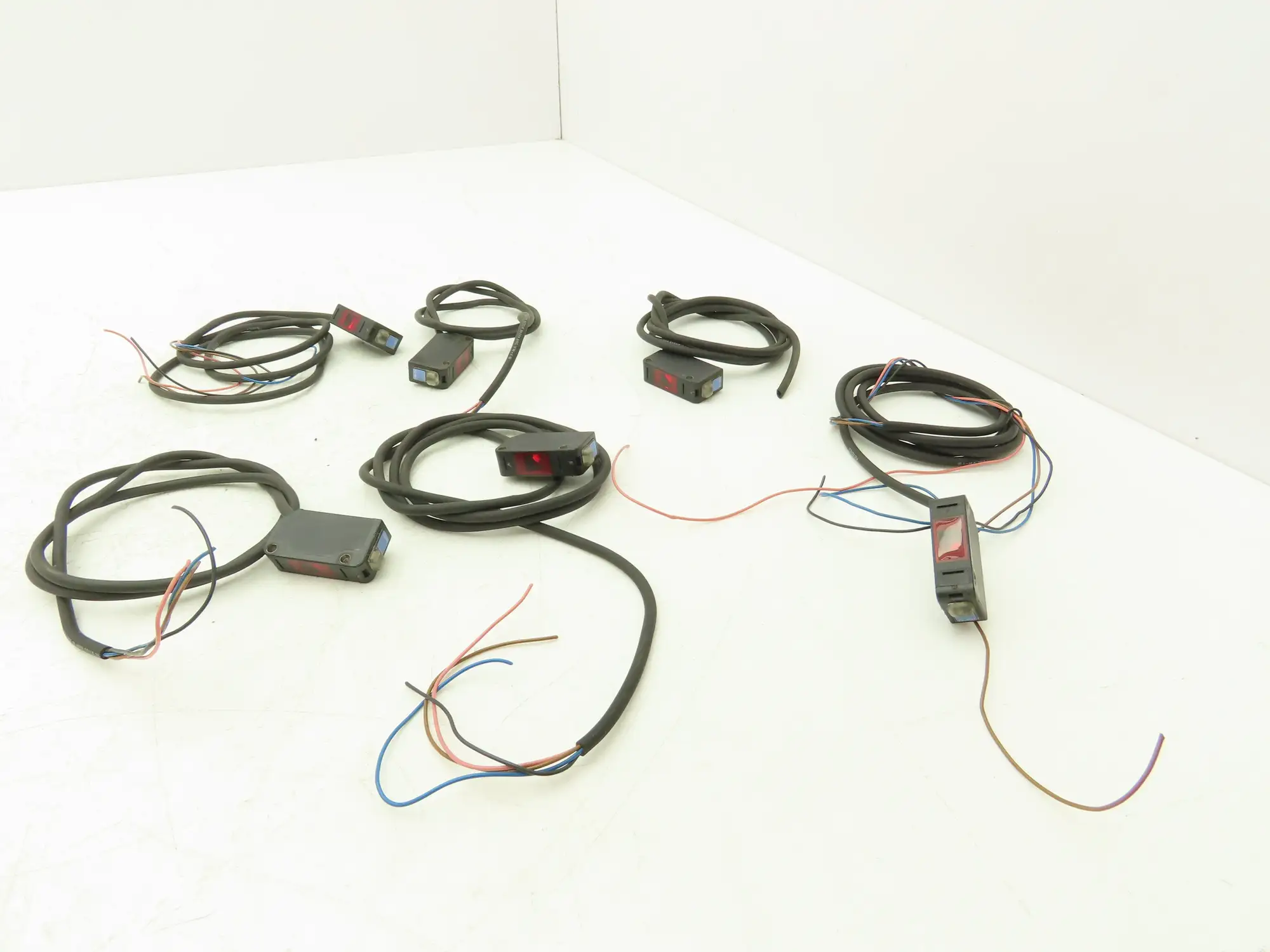 Keyence PZ-M51 Photoelectric Sensor Receiver 12-24vDC Lot of 6