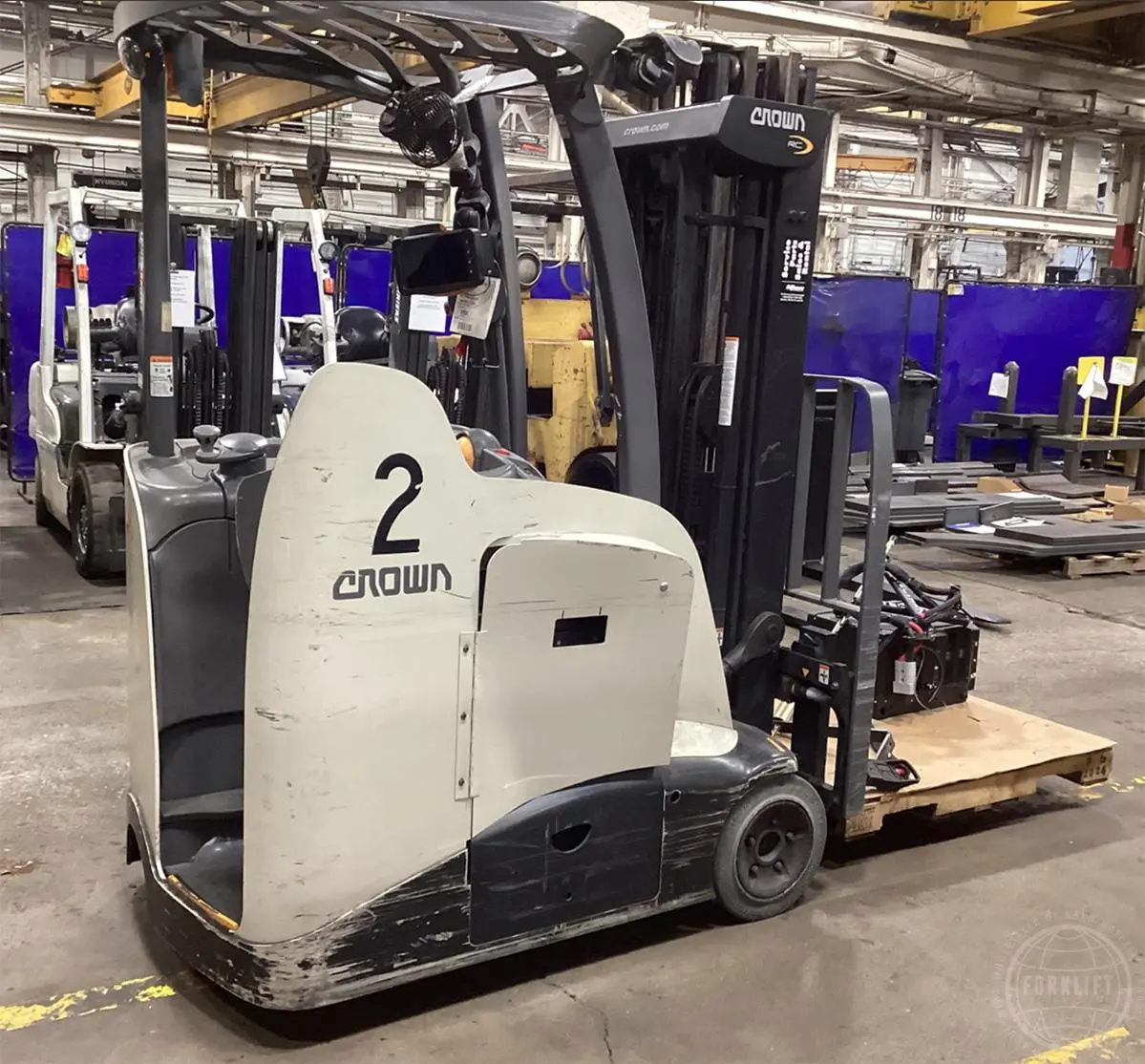 Used 2020 CROWN RC5545-40 Reach Trucks Illinois US | Forklift Exchange #1274779