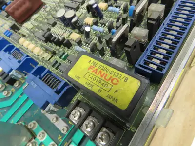 Fanuc A06B-6059-H222# H521 AC Spindle Servo Unit Has Cracks In Plastic READ Part