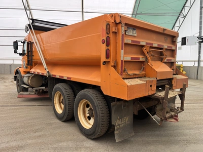 Used 2003 VOLVO VHD 6X4 Dump trucks Michigan US | Miedema Asset Management Group #1414287