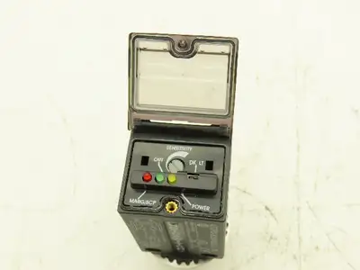 Allen Bradley 42GRU-9200-QD Photoswitch Polar Retroreflective 10-40vdc PNP/NPN