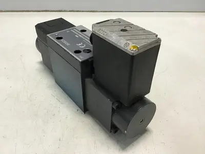 USED BOSCH 0 811 404 851