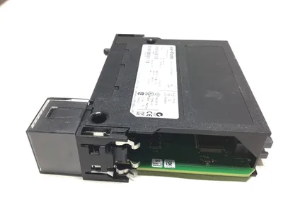 Allen-Bradley 1756-IB32 ControlLogix 32 Sinking Point Module Ser B Range 10-31.2VDC